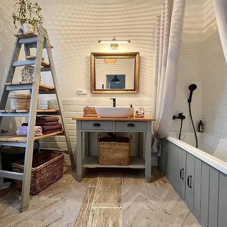 Apartamento Honey Gardens Venkovský V Přírodní Zahradě *