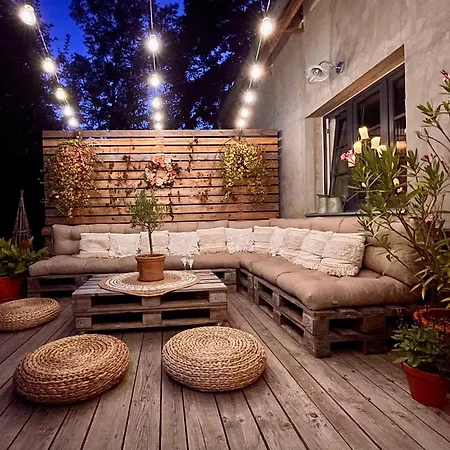 Apartment Honey Gardens Venkovsky V Prirodni Zahrade